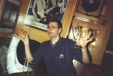 mil_hh_3.jpg (80094 Byte)